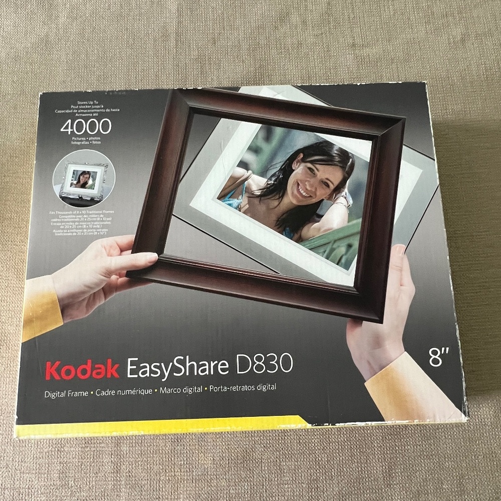 Kodak EasyShare D830 Digital Picture Frame - 8"x10"  NEW in box and sealed